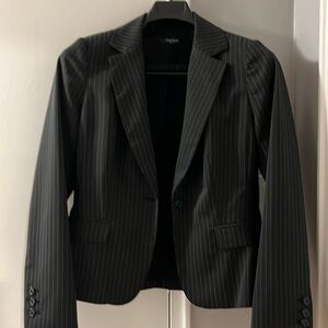 Very good condition this cute little blazer